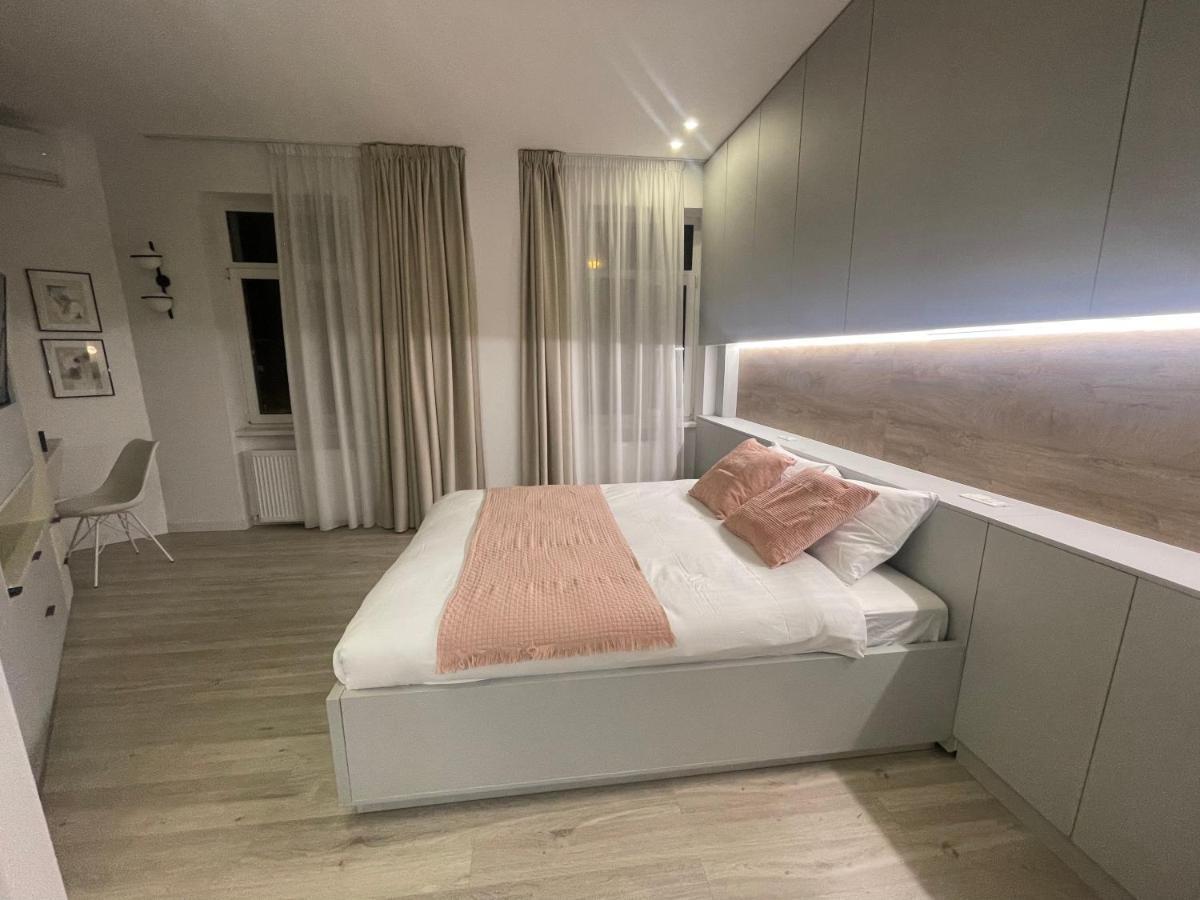 Four Bedroom Apartment, Old Town 부쿠레슈티 외부 사진